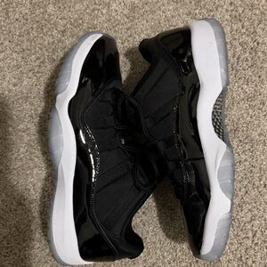 Jordan 11 Space Jam low